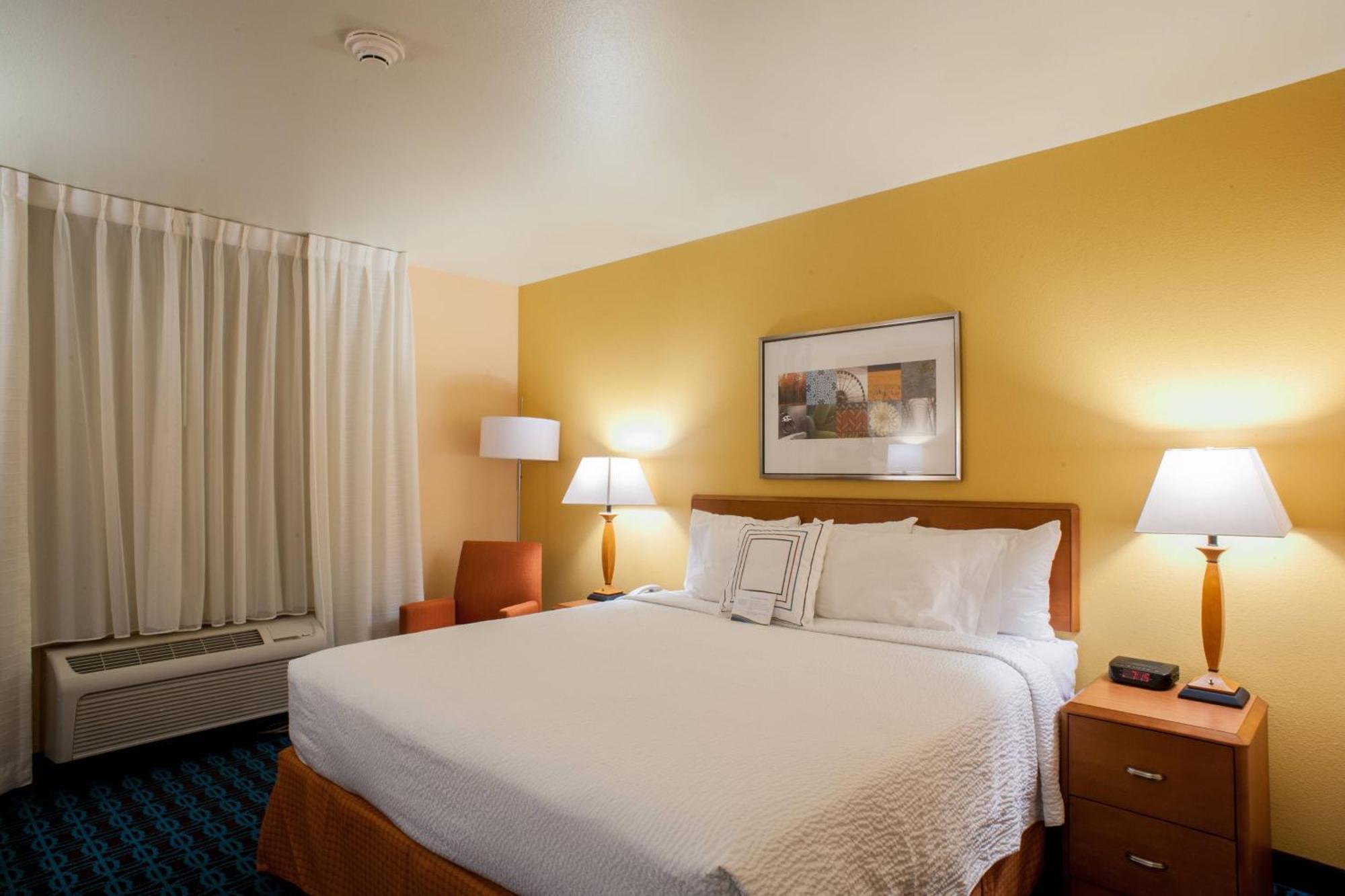 Fairfield Inn & Suites Clovis Bagian luar foto