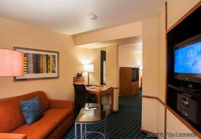 Fairfield Inn & Suites Clovis Bagian luar foto